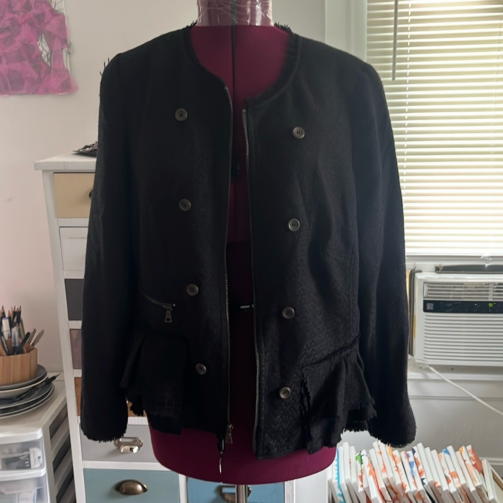Worthington black ruffle lined zipper coat 1 x